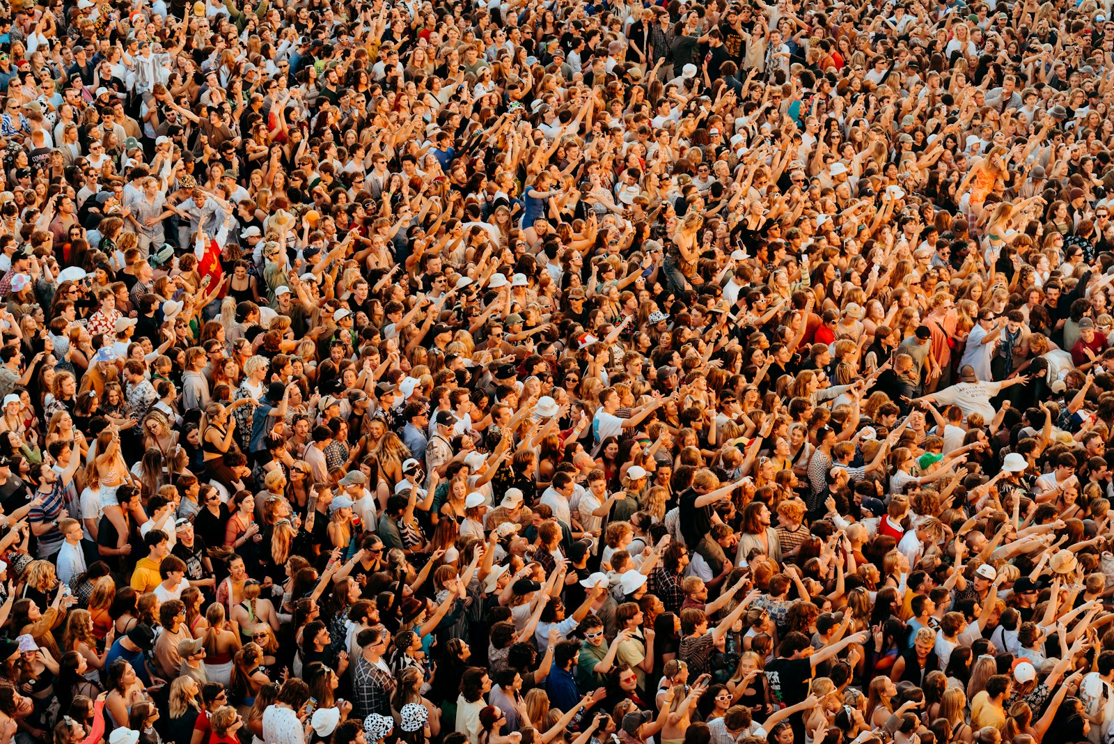 a large group of people are standing together